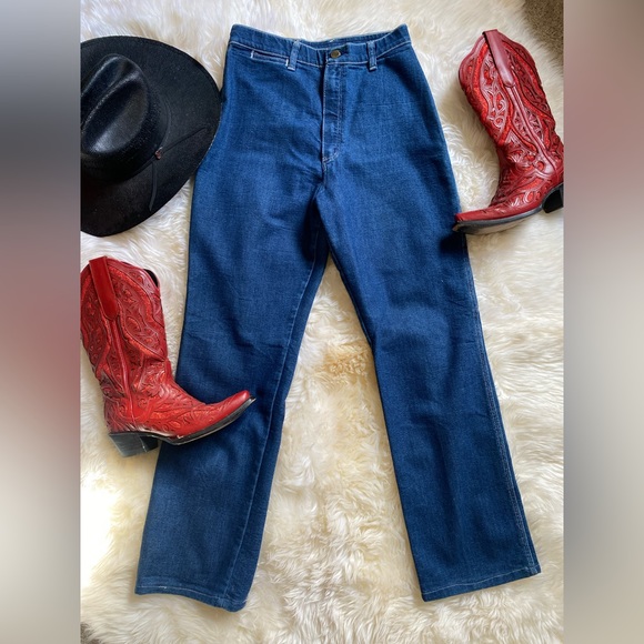 Vintage Wrangler Ultra High Waist Wide Leg Jeans | Soft & Comfortable~ Size 12 - Picture 11 of 13